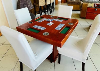 Casa Yvonneka Card Table